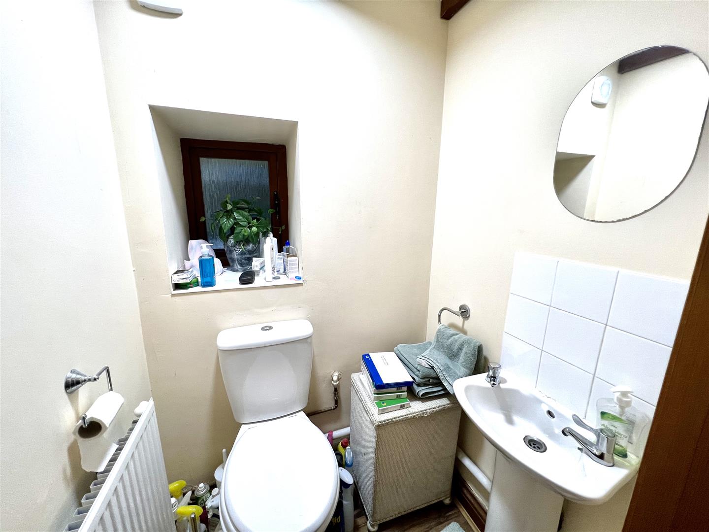 CLOAKROOM
